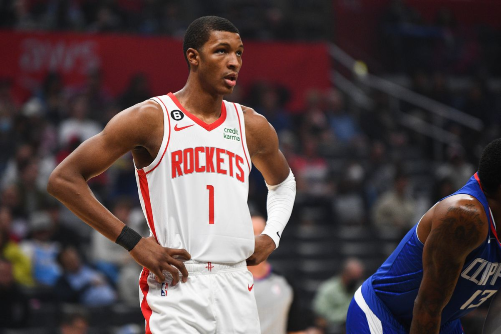 爱游戏ayx关于萨克拉门托国王冲刺阶段遗憾出局；志在荷甲名次提升；质疑声仍在；球探报告显示潜力的信息