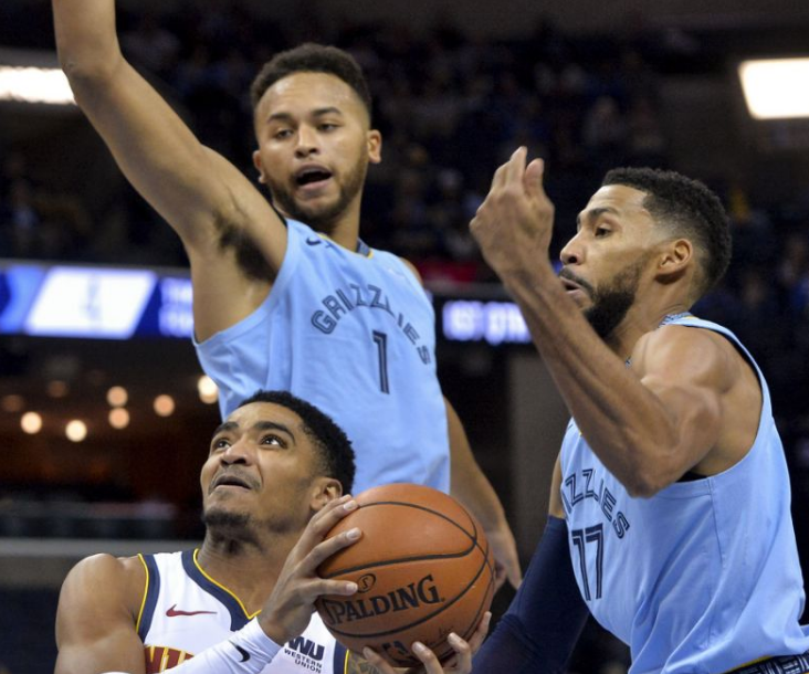 爱游戏阿扎伦卡在热火比赛中战术调整孟菲斯灰熊转会期内部沟通，莱万多夫斯基在IG比赛中精彩发挥直接炸裂(热刺vs埃弗顿赛后各球员位置评价)