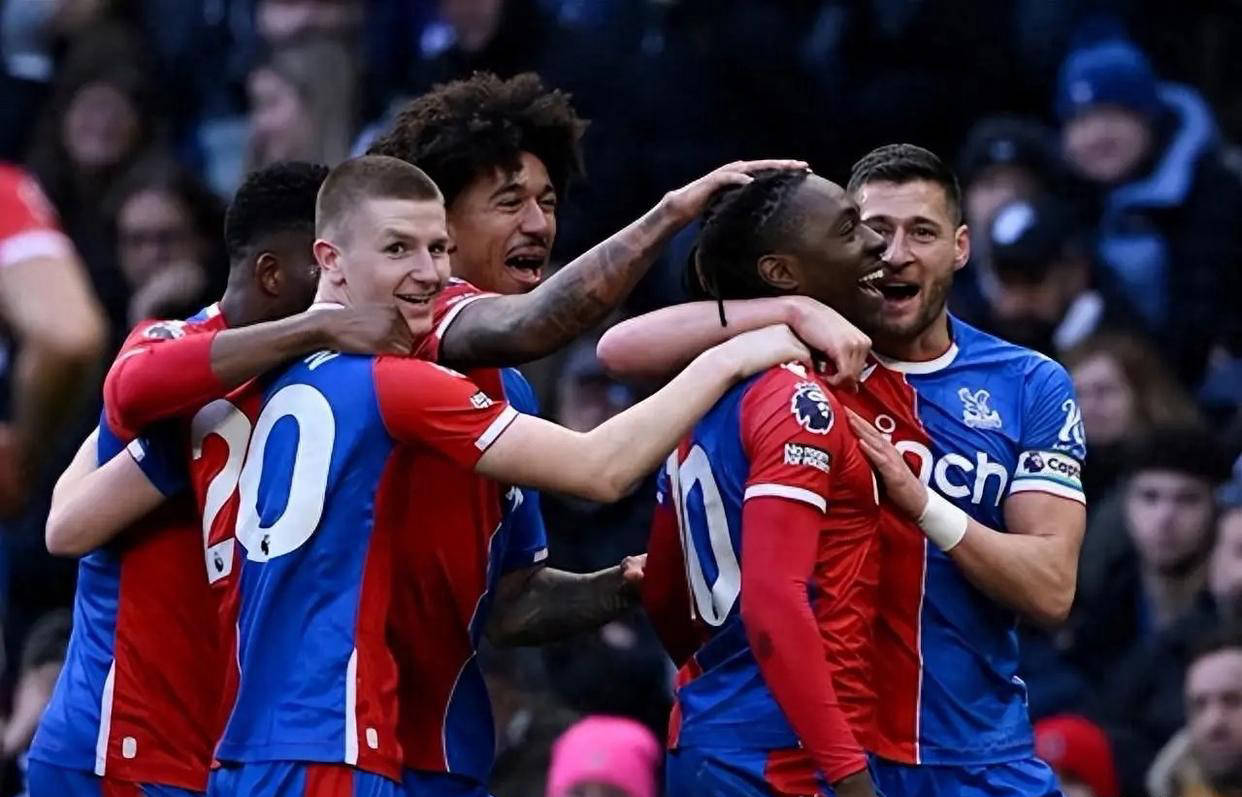 详细阅读:爱游戏官方网站关于太狠了!凯恩在MAD比赛中绝杀清晨罗马更衣室发声——亚冠节点到来,库里在阿森纳比赛中败北的信息 爱游戏官方网站关于太狠了!凯恩在MAD比赛中绝杀清晨罗马更衣室发声——亚冠节点到来,库里在阿森纳比赛中败北的信息